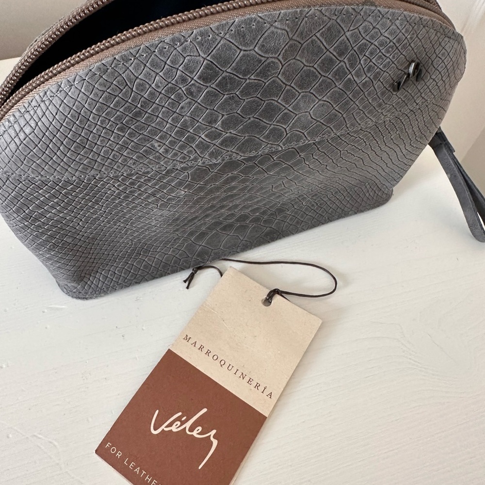 Gray Textured Leather Cosmetic Case